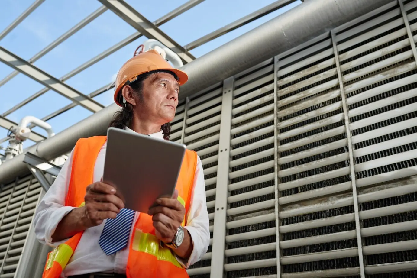 Por favor, proporciona la descripción original para poder parafrasearla en español.